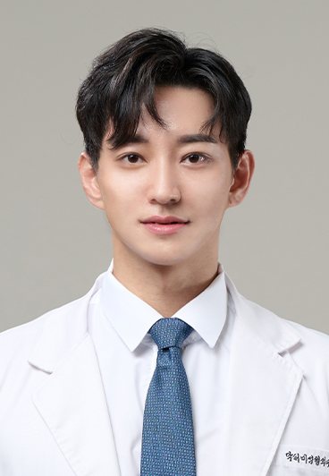 천재현 원장